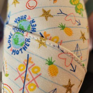 TOMS White School Notebook Doodles Print Alpargata Shoes NIB Size 8.5 with Tags